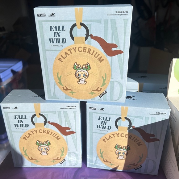 Pop Mart The Monsters Labubu Fall in Wild Series Bucket Hat Mini Bag (5 boxes) - Picture 1 of 3